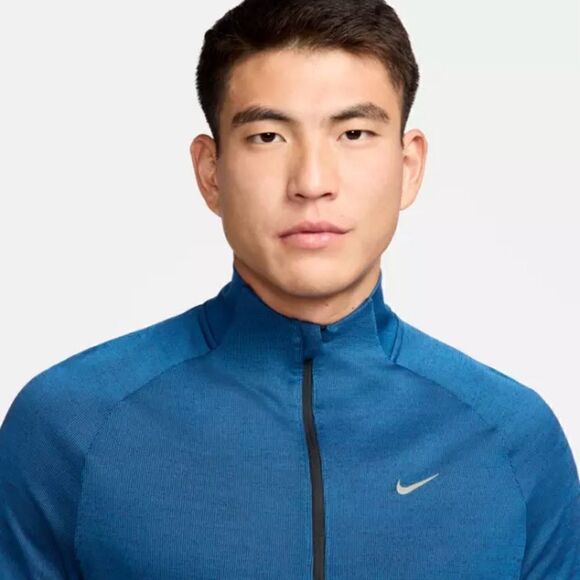 Nike Running Division Therma-Fit ADV Dri-Fit Shirt - Picture 3 of 11